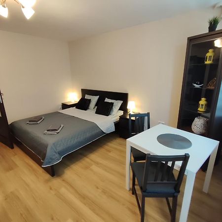 Top Apartamenty Centrum - Metro Rondo Onz 바르샤바 외부 사진