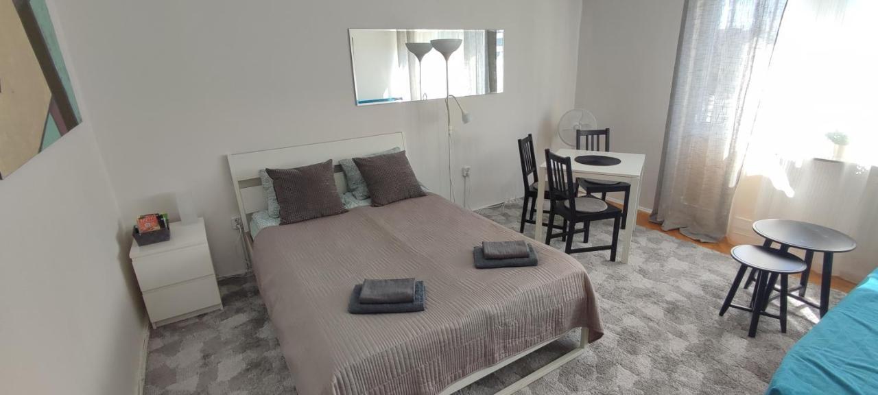 Top Apartamenty Centrum - Metro Rondo Onz 바르샤바 외부 사진