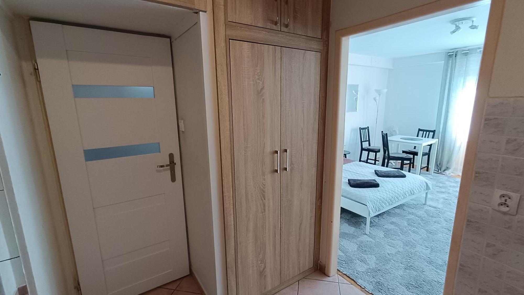Top Apartamenty Centrum - Metro Rondo Onz 바르샤바 외부 사진